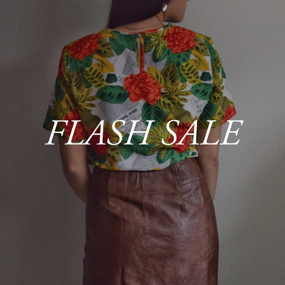 ⚡️FLASH LABOR DAY SALE⚡️until 12PM PST👯♀️🛍🥳 - Picture 1 of 8